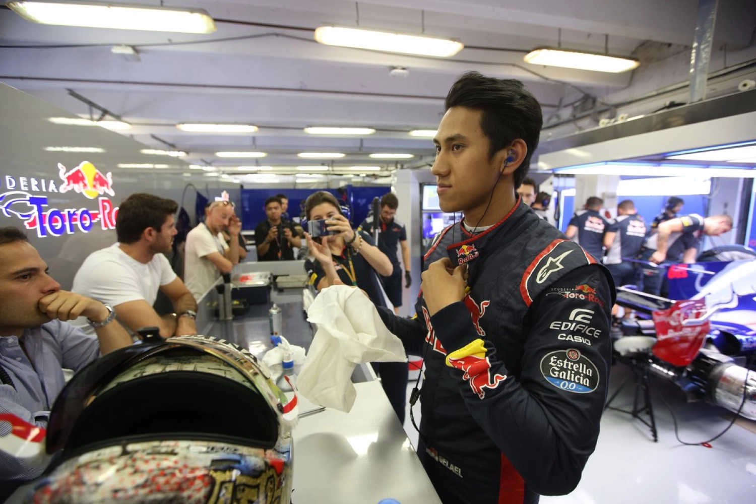 Sean Gelael will participate in four free practice sessions 1 with Toro Rosso