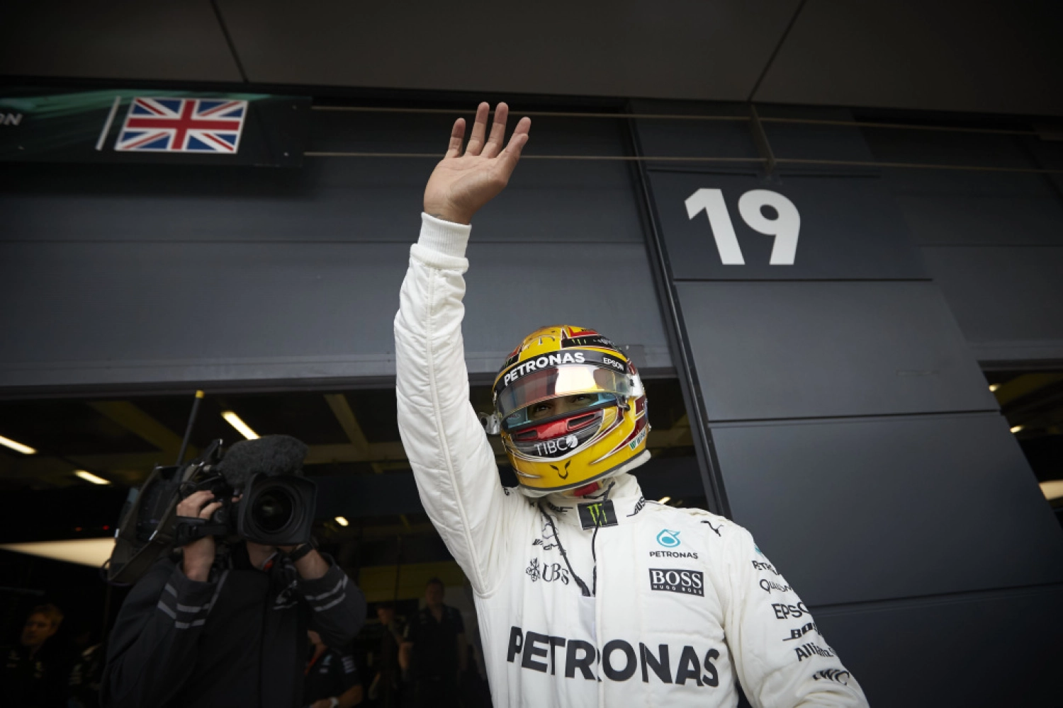 Belgium – Qualification: Hamilton takes pole and equals Schumacher’s pole position record