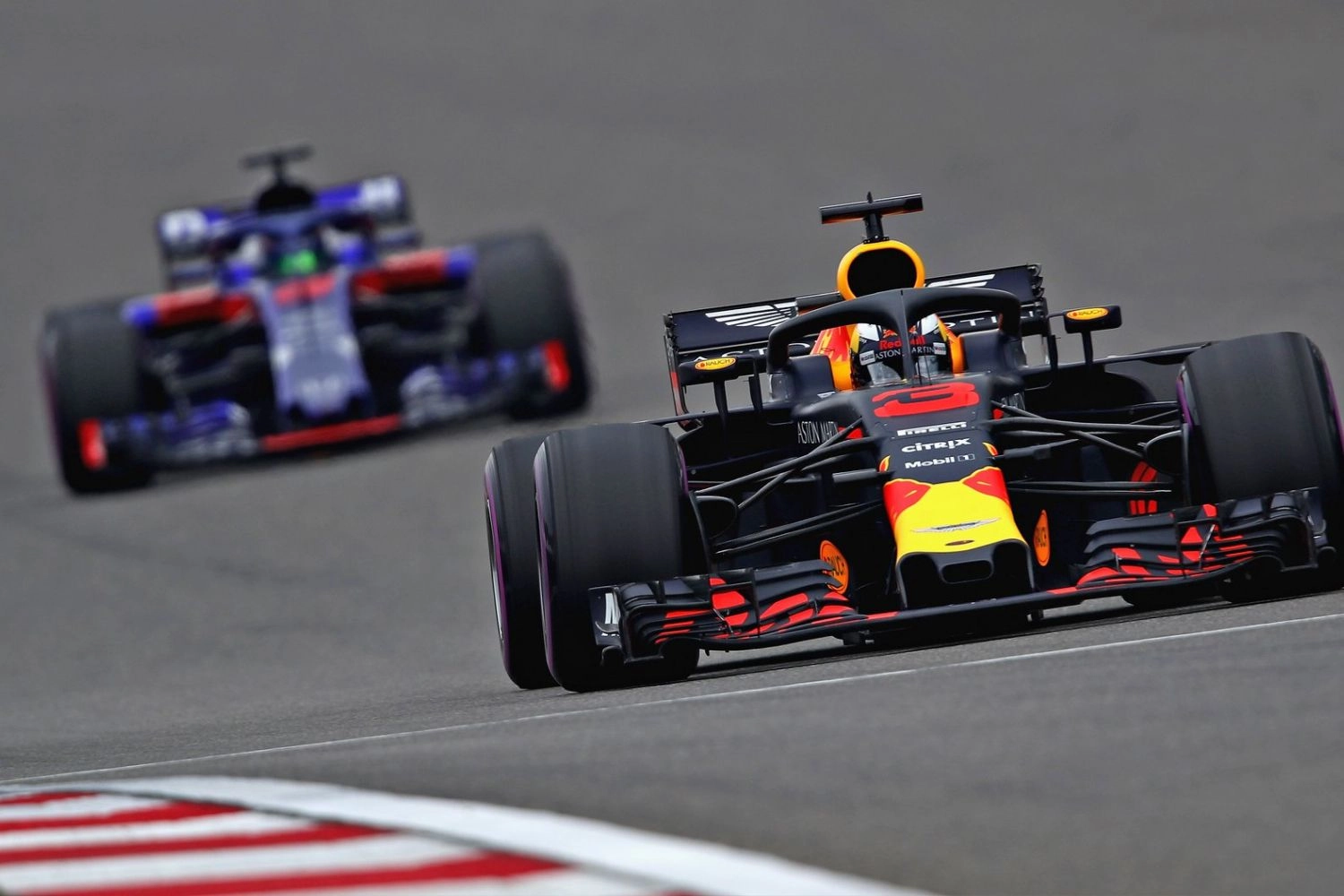 China – Race: Surprise victory for Ricciardo, Vettel 8th!