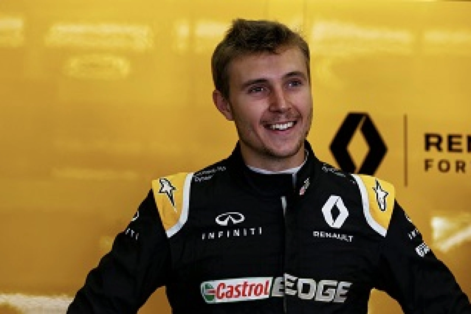 Sirotkin stays in F1 at Renault