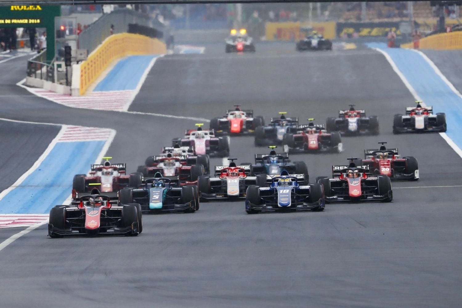 Official: The 2020 calendars for F2 and F3 have been unveiled