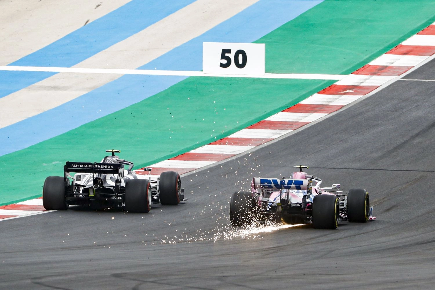 Why does Pérez’s defense against Gasly escape a penalty?