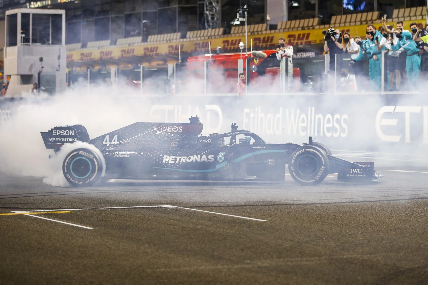 Mercedes and Hamilton: A contract under the Christmas tree?