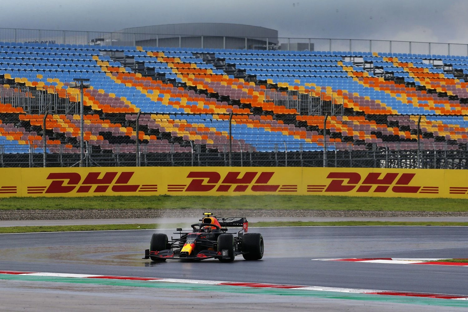 DHL to continue providing F1 logistics