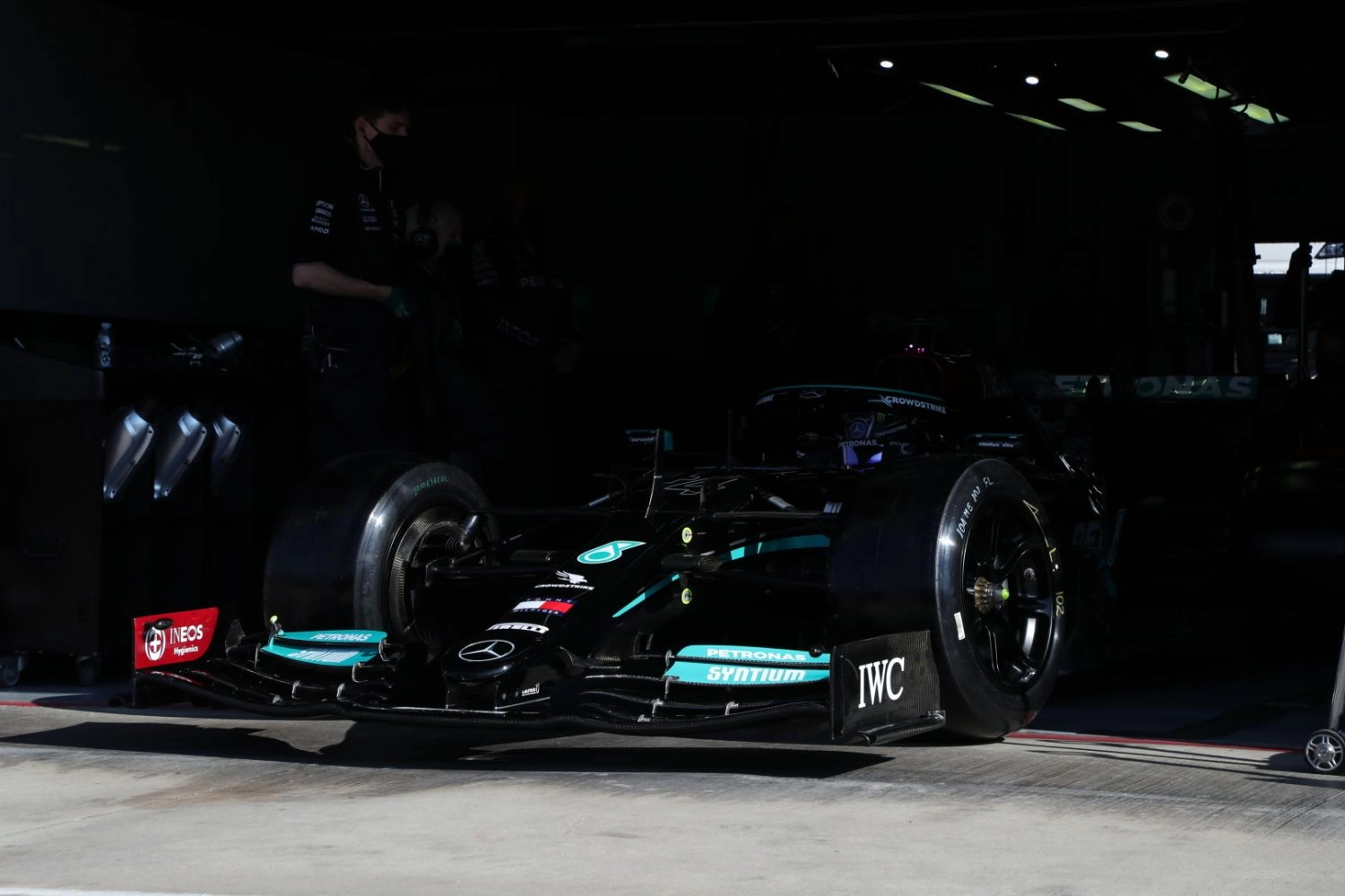 In pictures: Mercedes tests 18-inch Pirelli tires at Imola