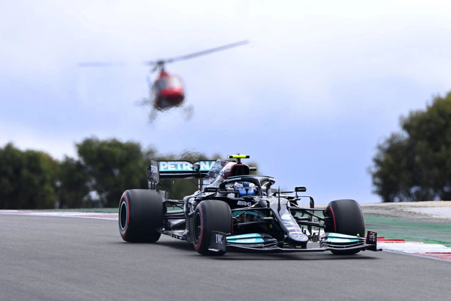 Portuguese Grand Prix – Qualifying: Bottas a hair’s breadth ahead of Hamilton