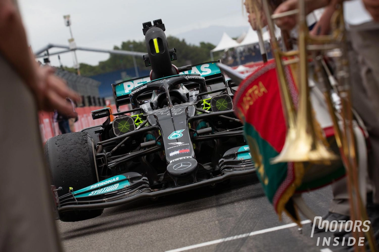Max Verstappen calls on the FIA to strengthen checks on front wings