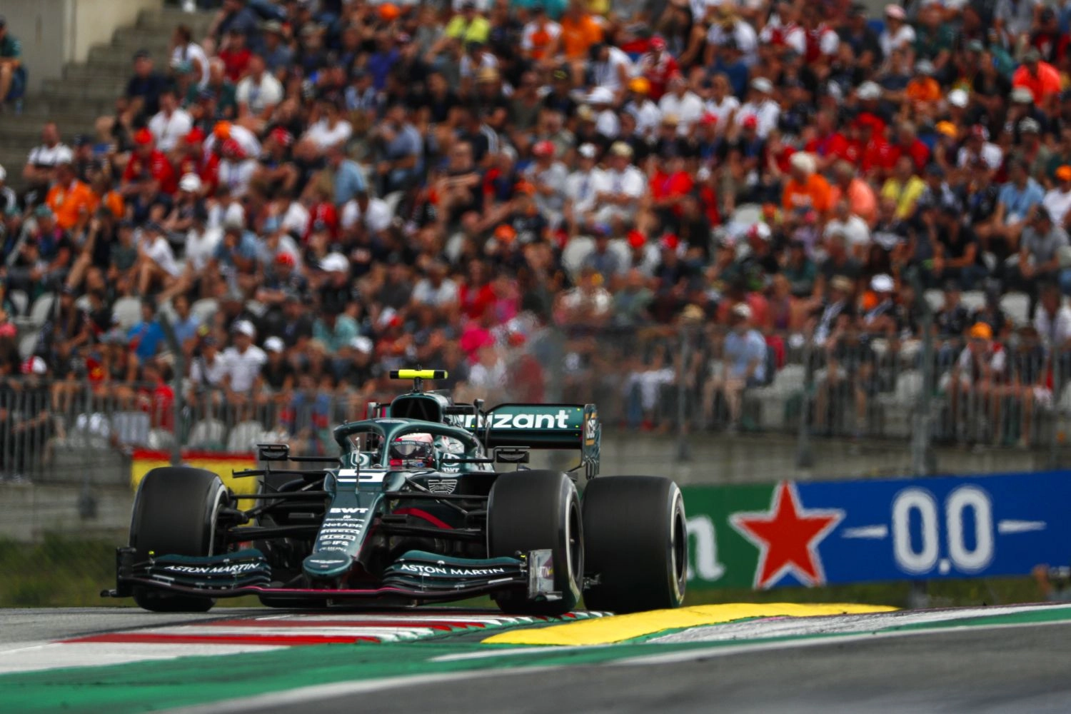 Sebastian Vettel believes that his collision is due to a misunderstanding with Kimi Räikkönen