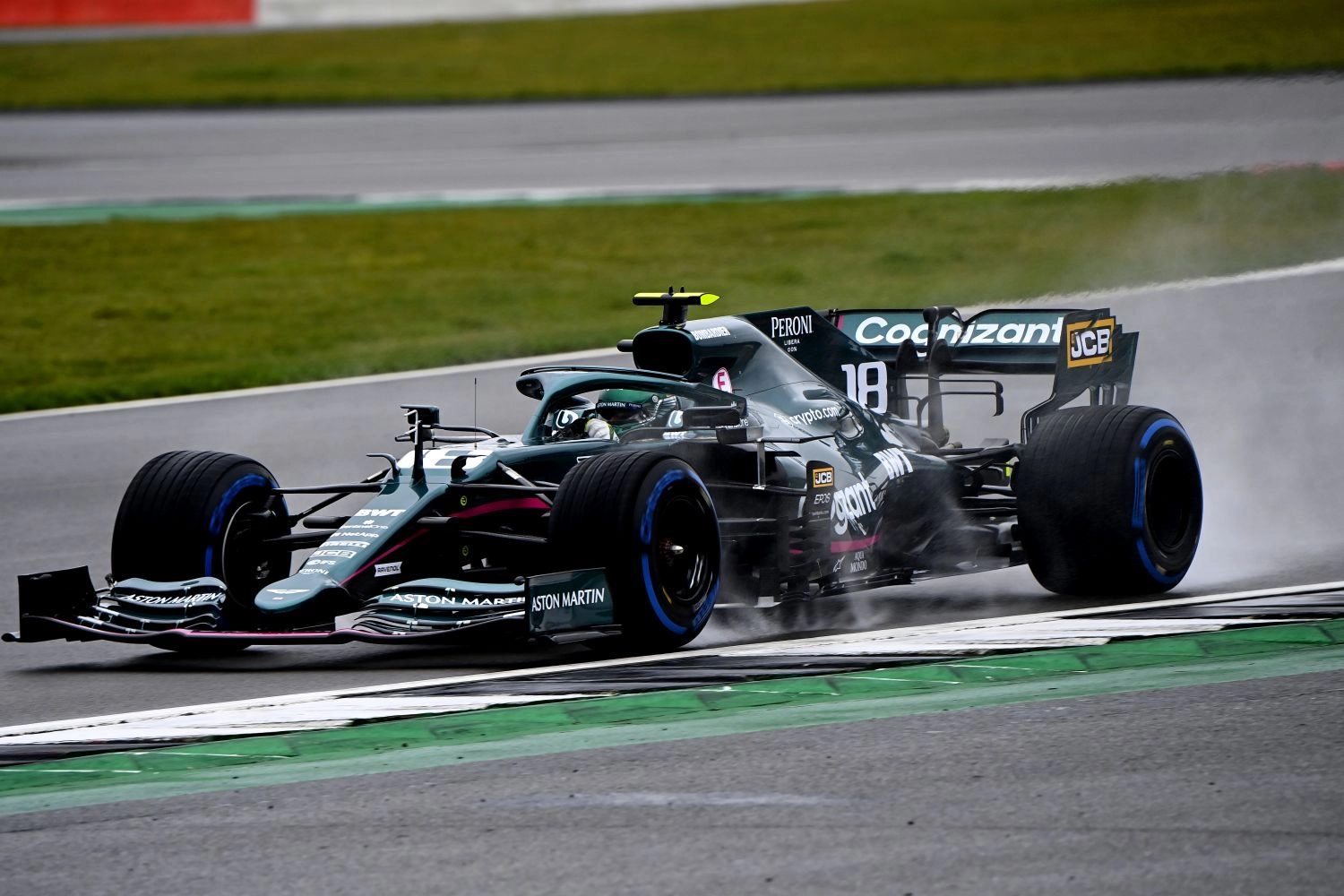 Aston Martin plans to change its livery
