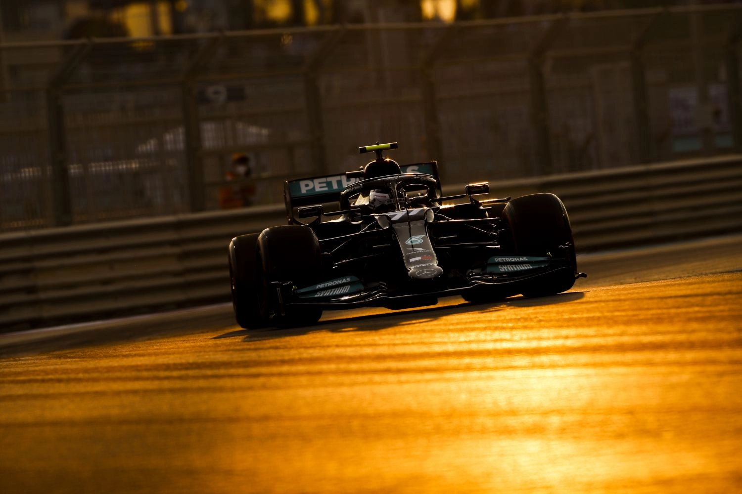 Mercedes had programmed a secret message on Bottas’ steering wheel