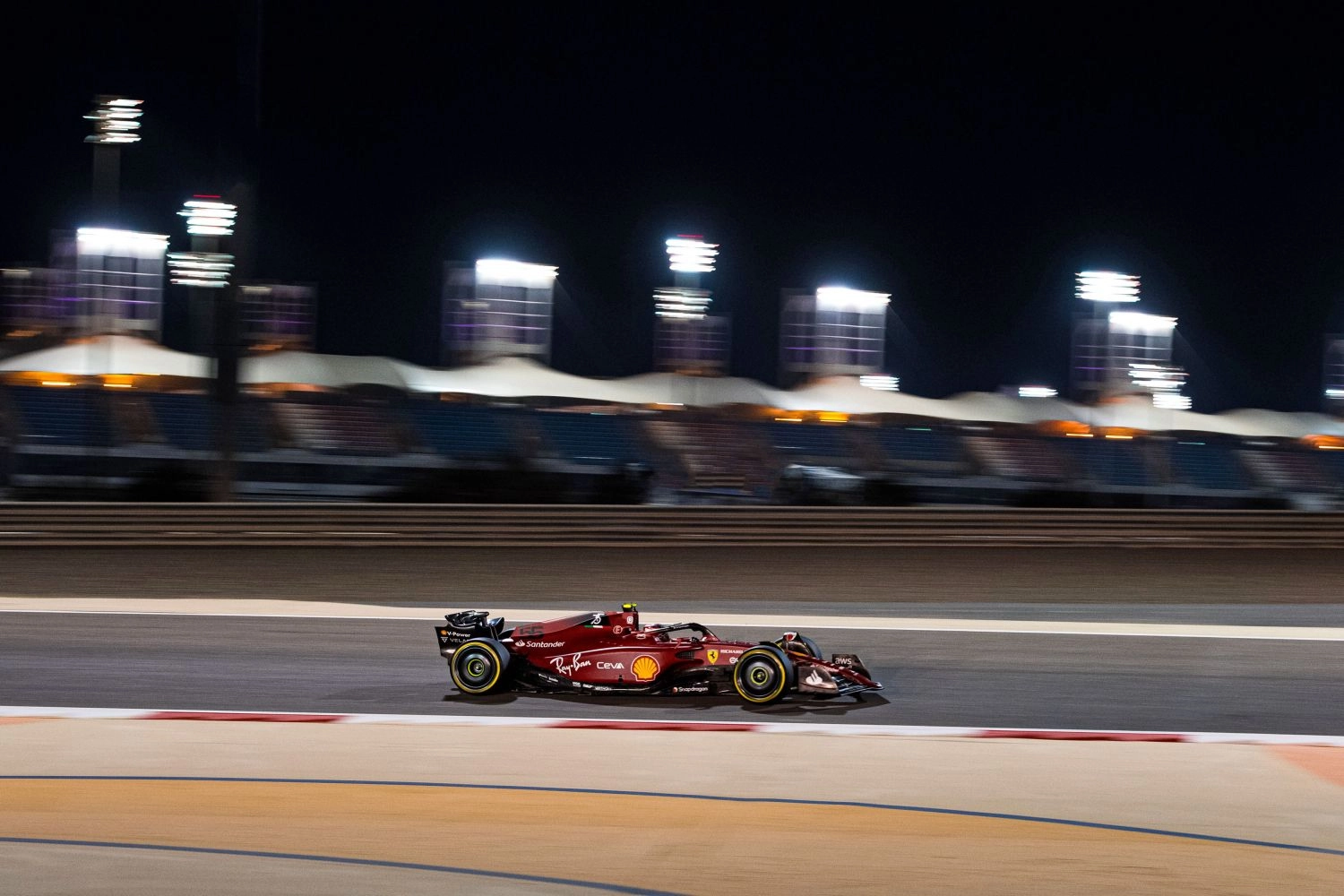 Bahrain Testing Day 2: Sainz half a second ahead of Verstappen