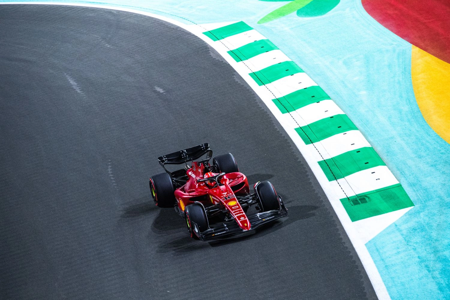 Australian Grand Prix – Charles Leclerc on pole ahead of the Red Bulls