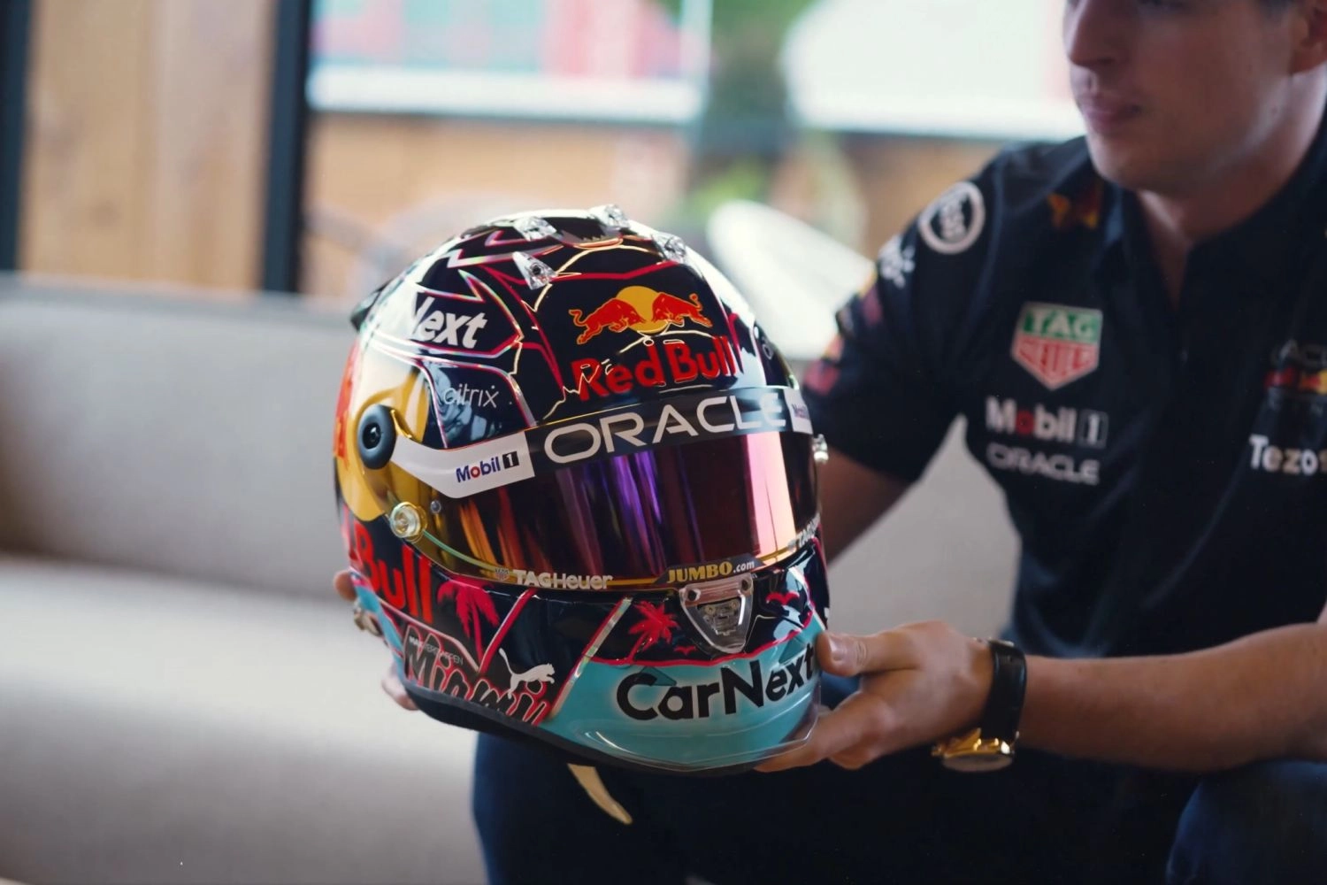 A special helmet for Verstappen in Miami