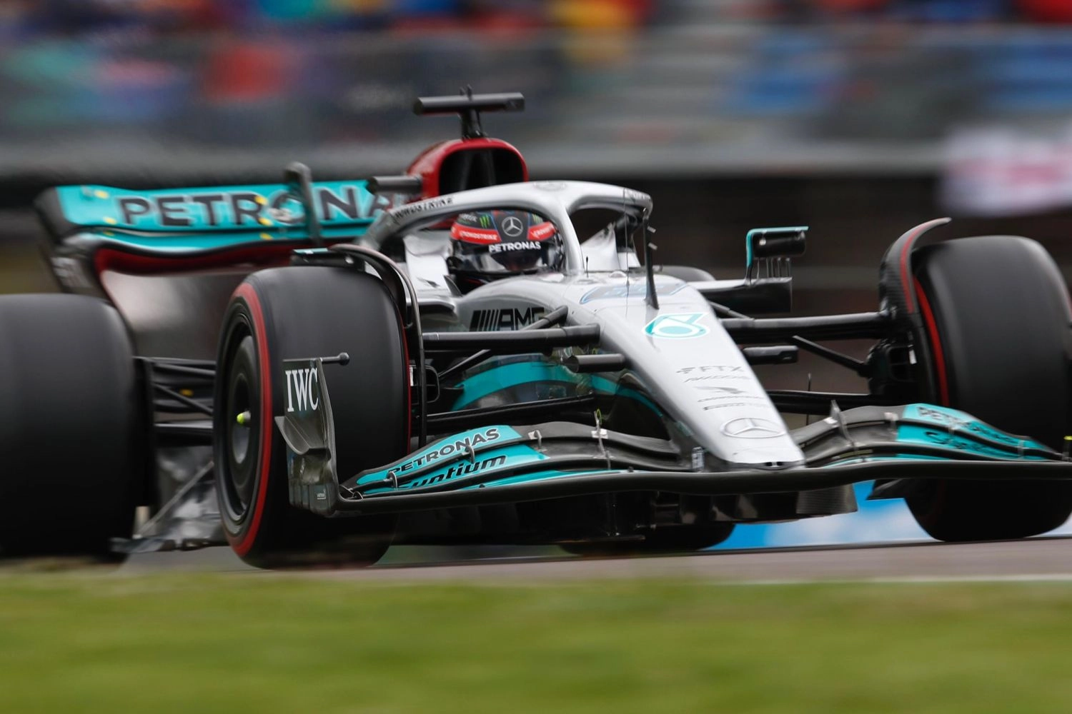 Russell has his eyes on victory at Silverstone