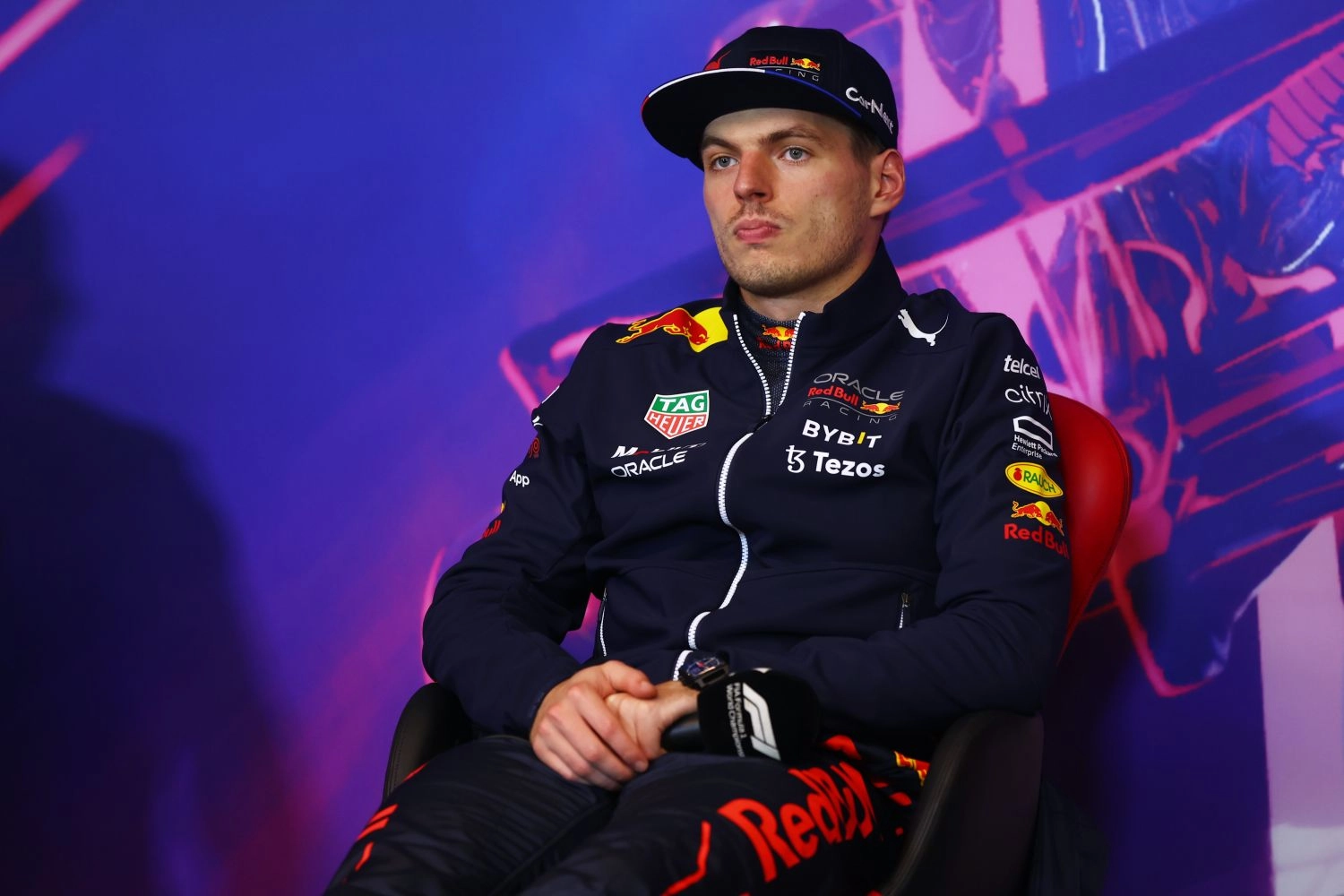 Verstappen: (E) Track limits are a joke!