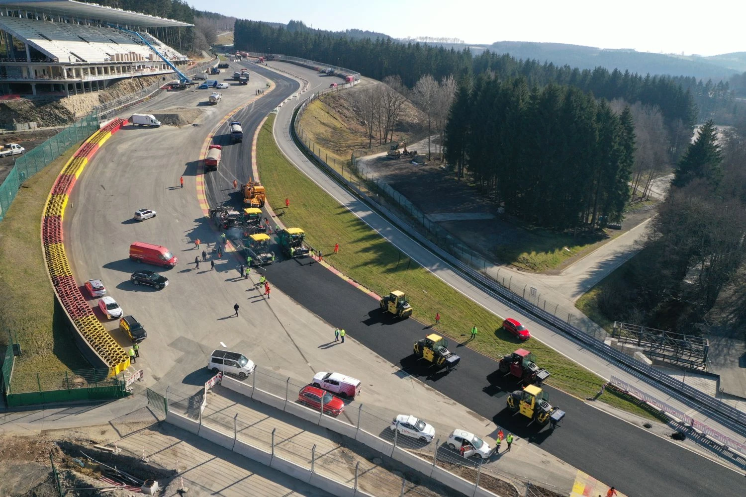 “Eau Rouge” modified for increased driver safety