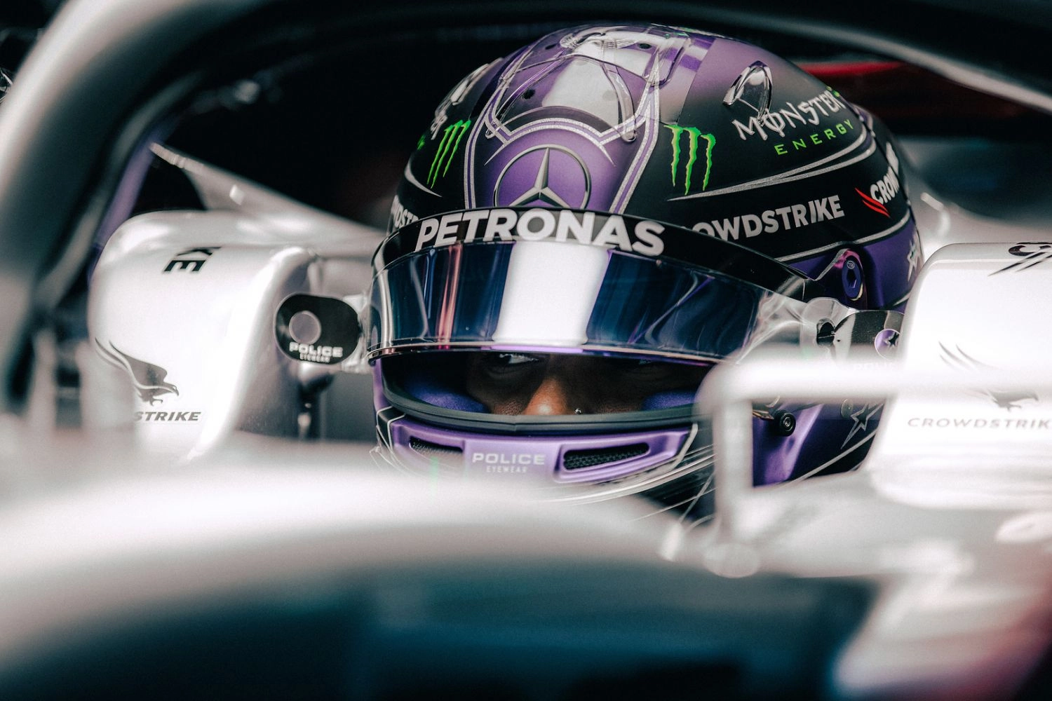 Hamilton disappointed with the performance of his Mercedes after the first day at Le Castellet