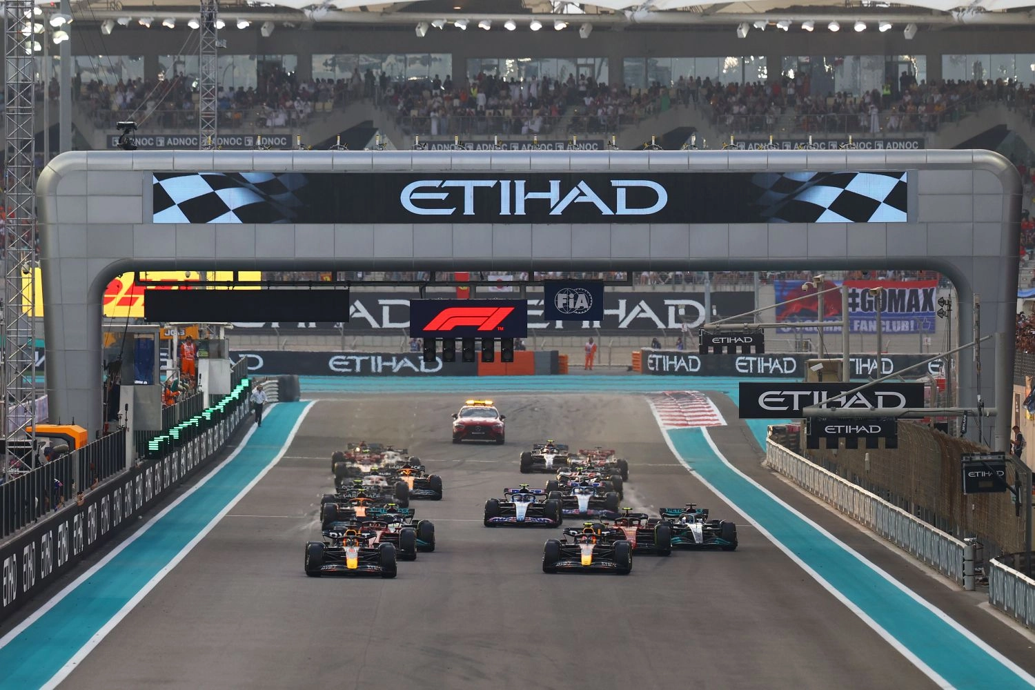 A historic event! All 10 F1 teams to fight it out (financially) next year