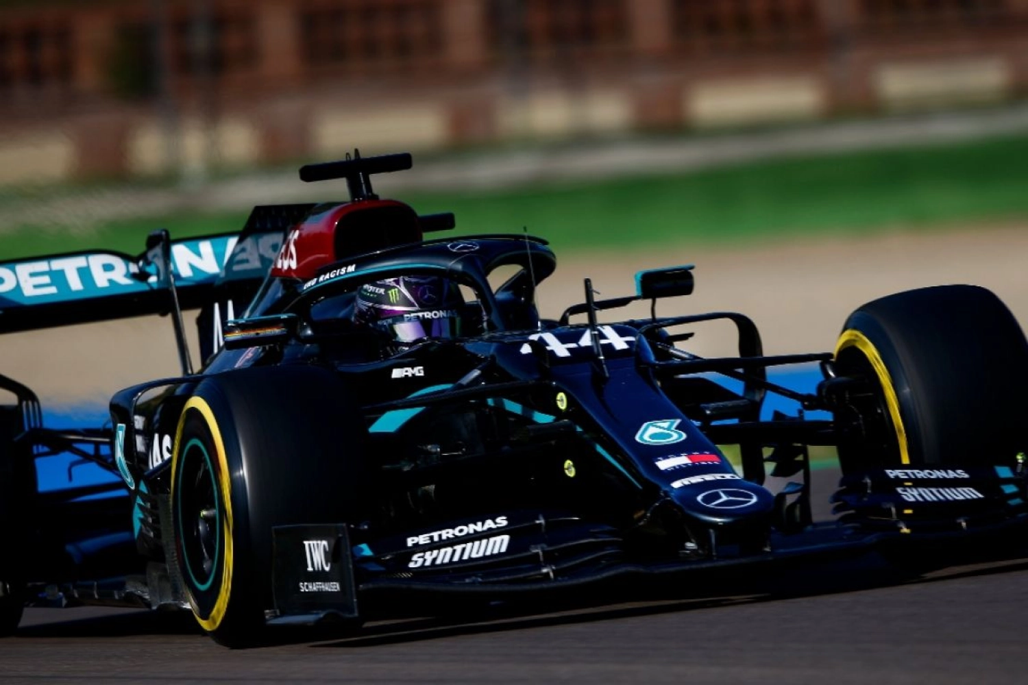 Emilia-Romagna Grand Prix – Free Practice 1: Hamilton Tops the Leaderboard