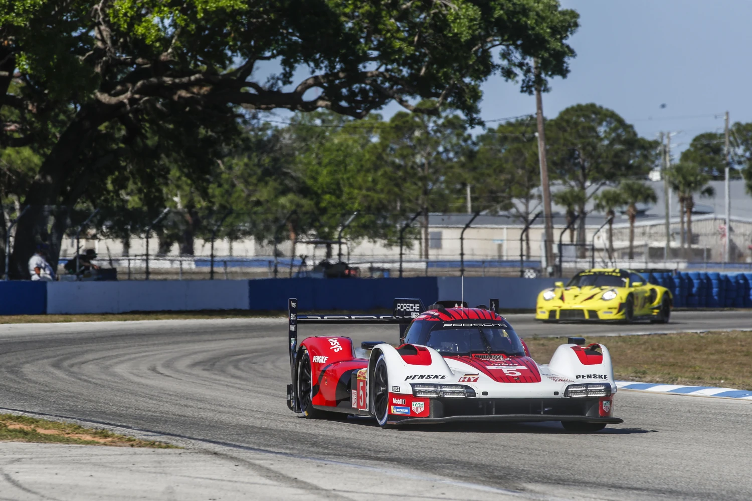 Porsche completed 433 laps at Sebring during the prologue with its Hypercars