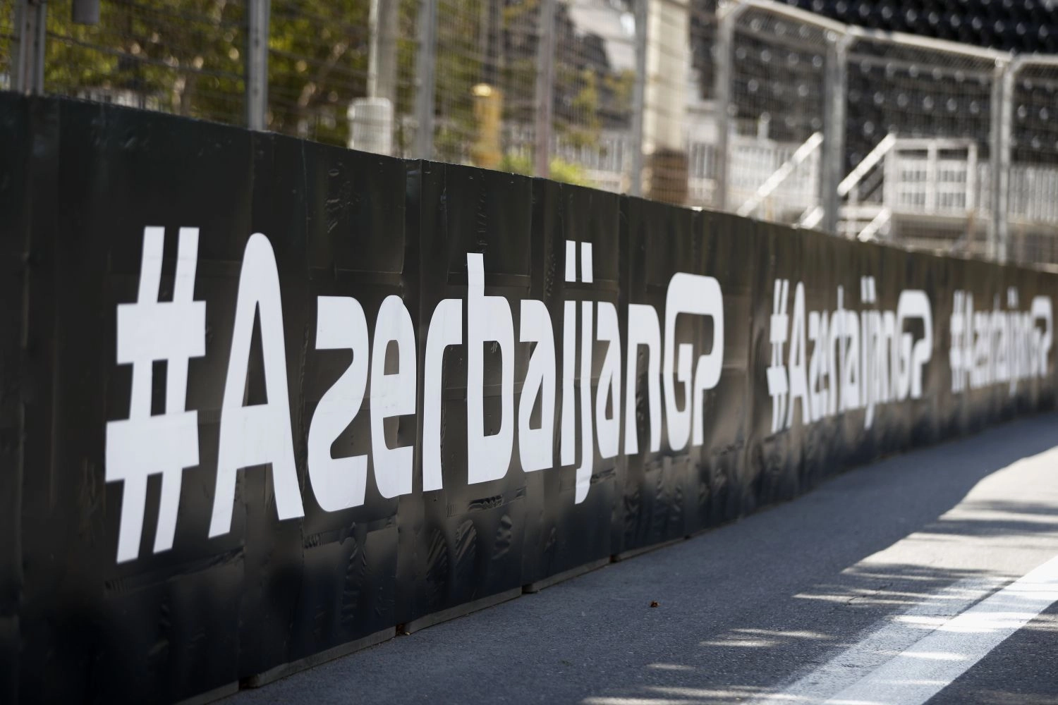 The qualification for the Azerbaijan Grand Prix in F1 has been delayed by 15 minutes