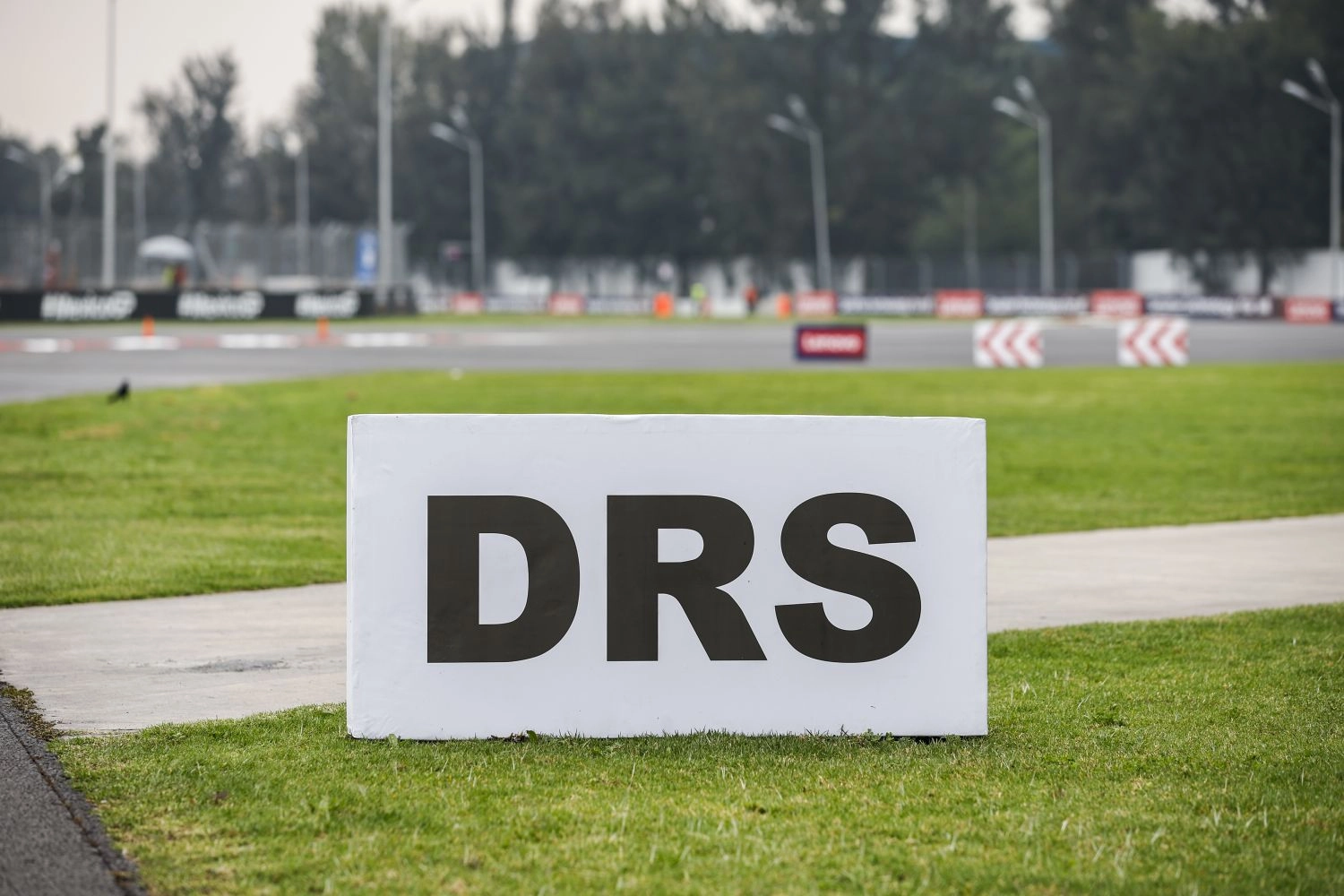 The FIA modifies a DRS zone in Bahrain