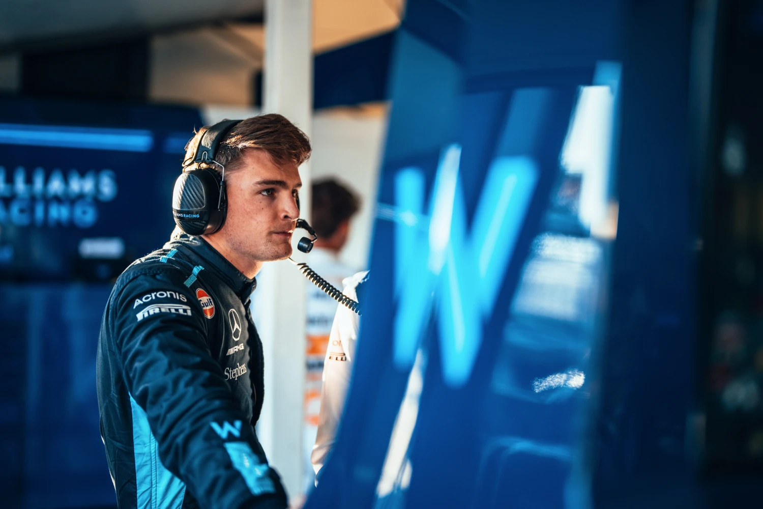 James Vowles flies to the rescue of Logan Sargeant, extension in sight