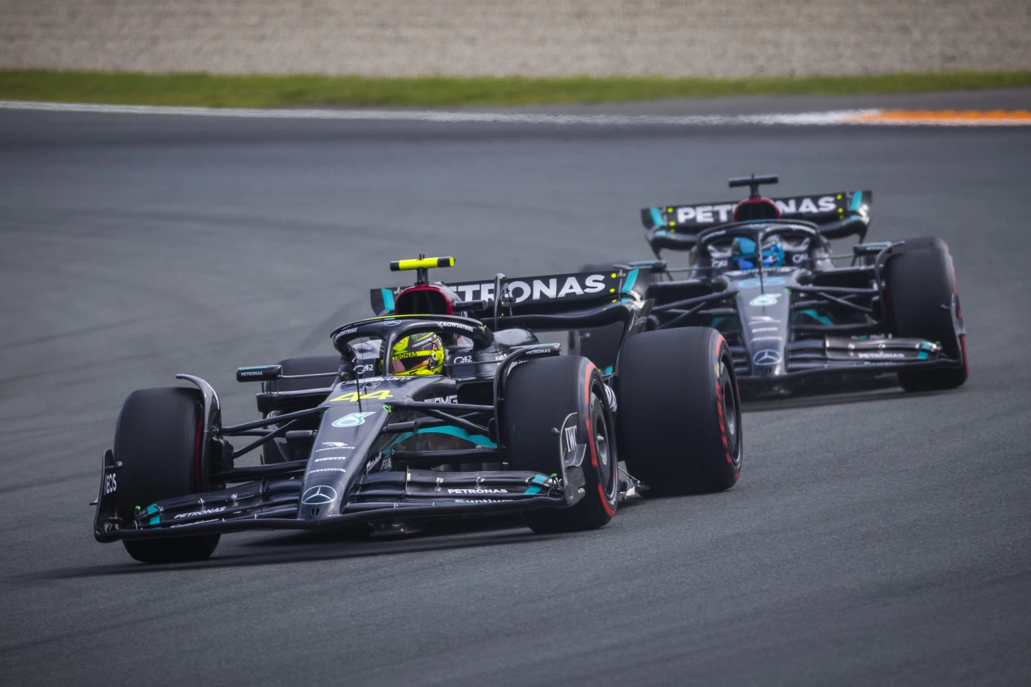 2023 Recap: Mercedes, the P2 in the championship that conceals the forest of underperformance