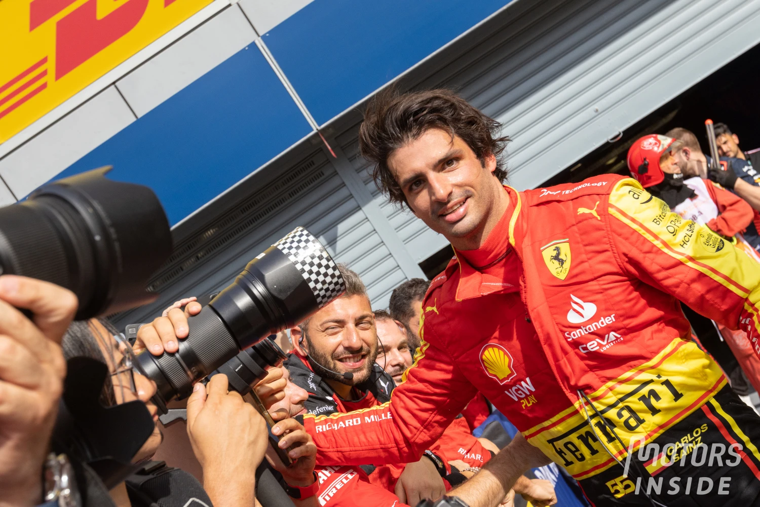 Victory in Singapore as a lever for even more success in 2024 for Carlos Sainz jr