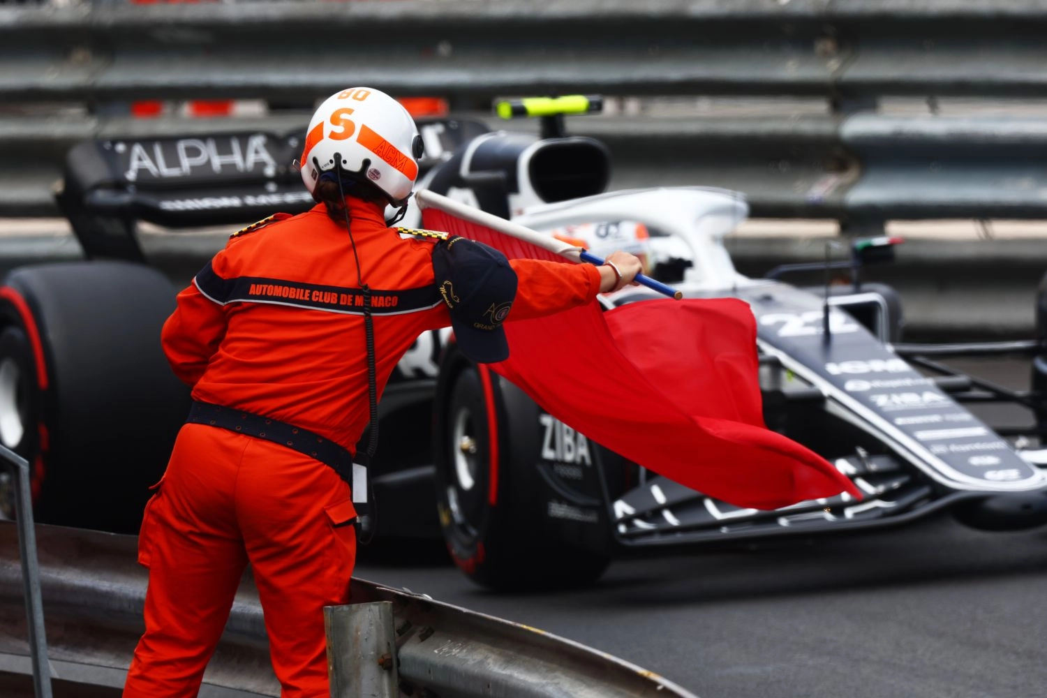 The times of drivers guilty of a red flag may be cancelled in F2 and F3