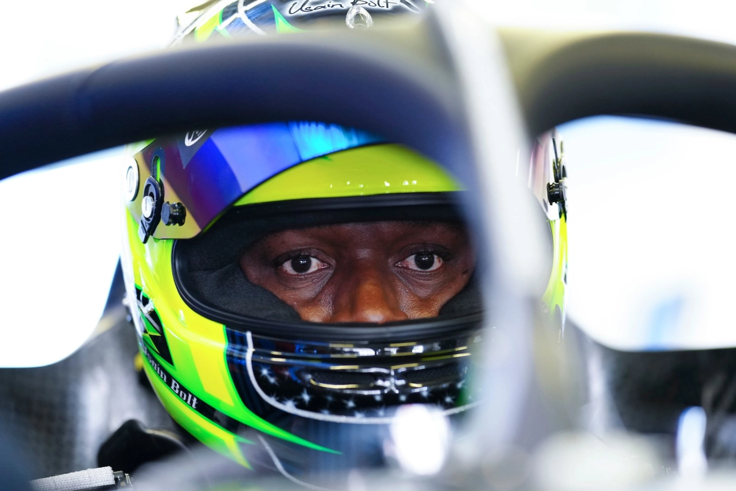 Usain Bolt tests a Formula E single-seater