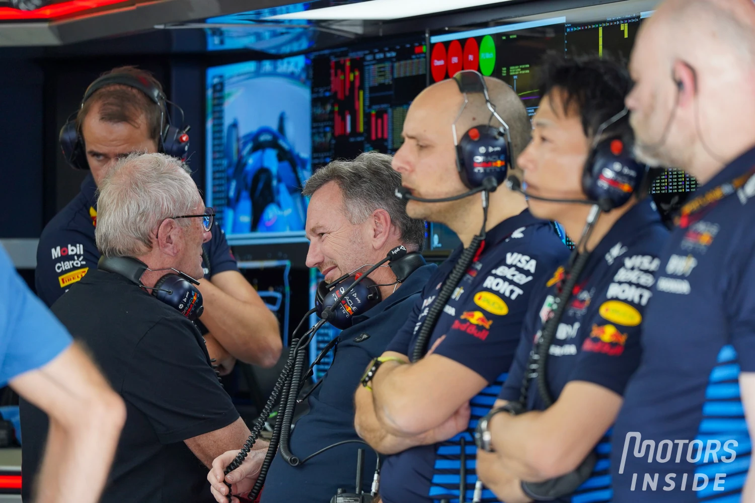 Horner asks Wolff to focus on his team rather than bringing in Max Verstappen