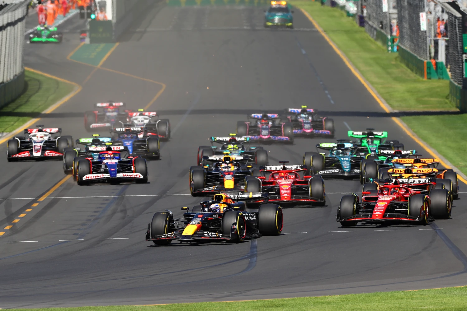 Max Verstappen drops out in the early stages of the Australian Grand Prix