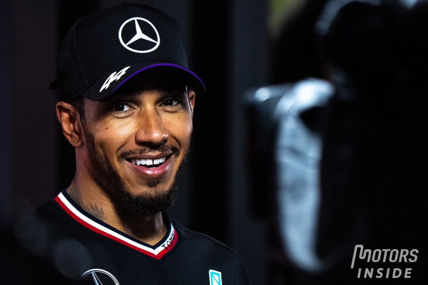 Lewis Hamilton rediscovers PlayStation 1