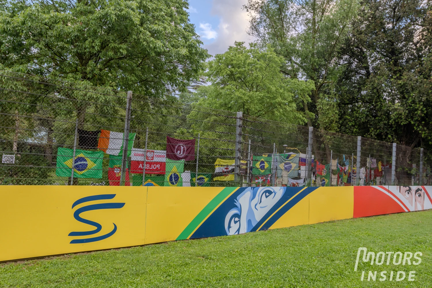 The best tweets from the Emilia-Romagna Grand Prix