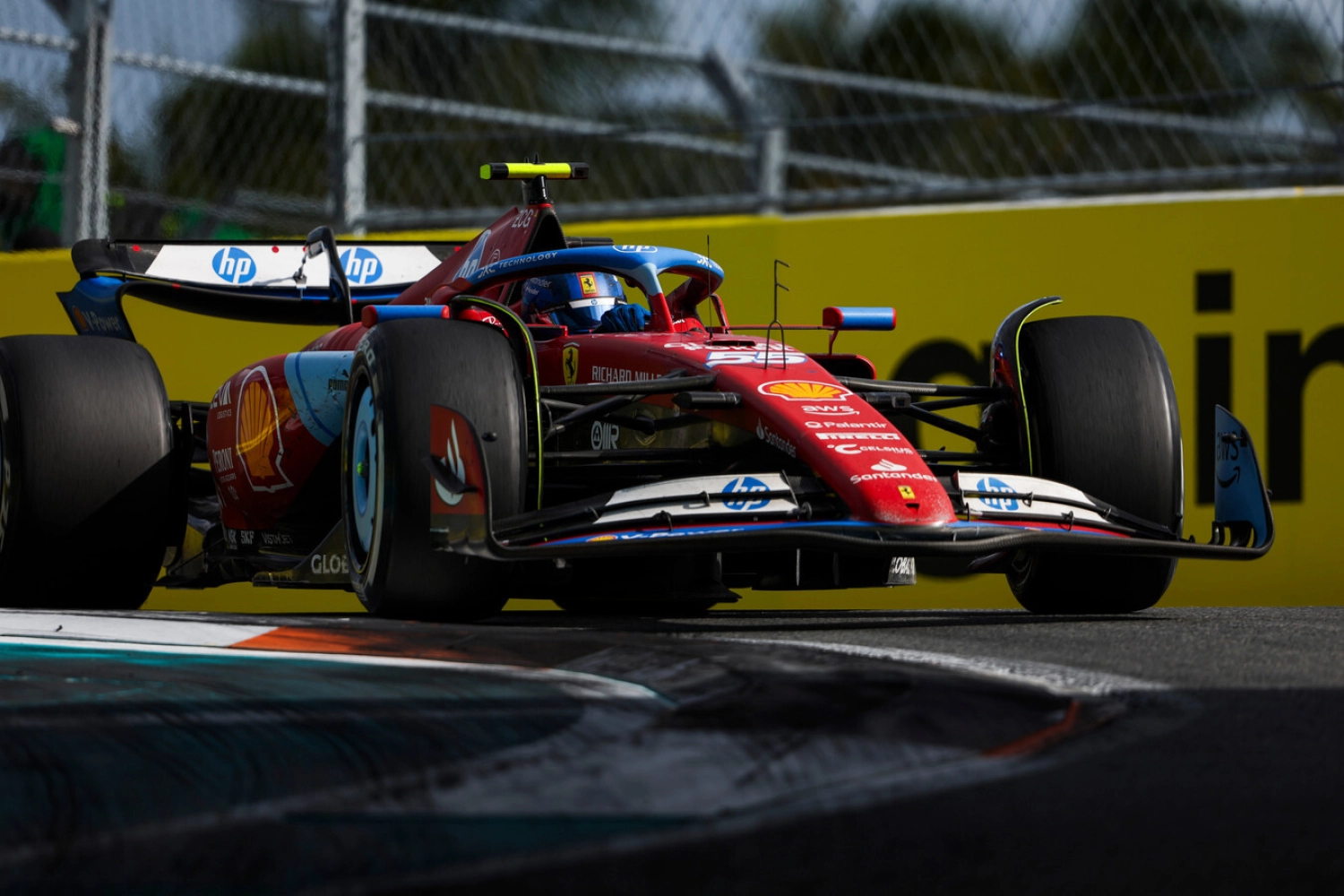 Sainz penalized for his collision with Piastri