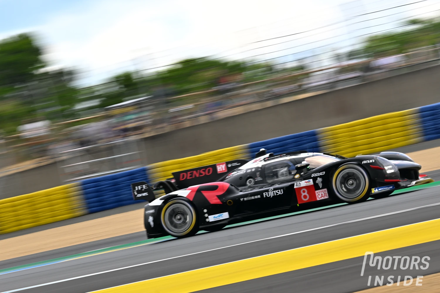 24 Hours of Le Mans – Free Practice 1: Toyota responds to Porsche