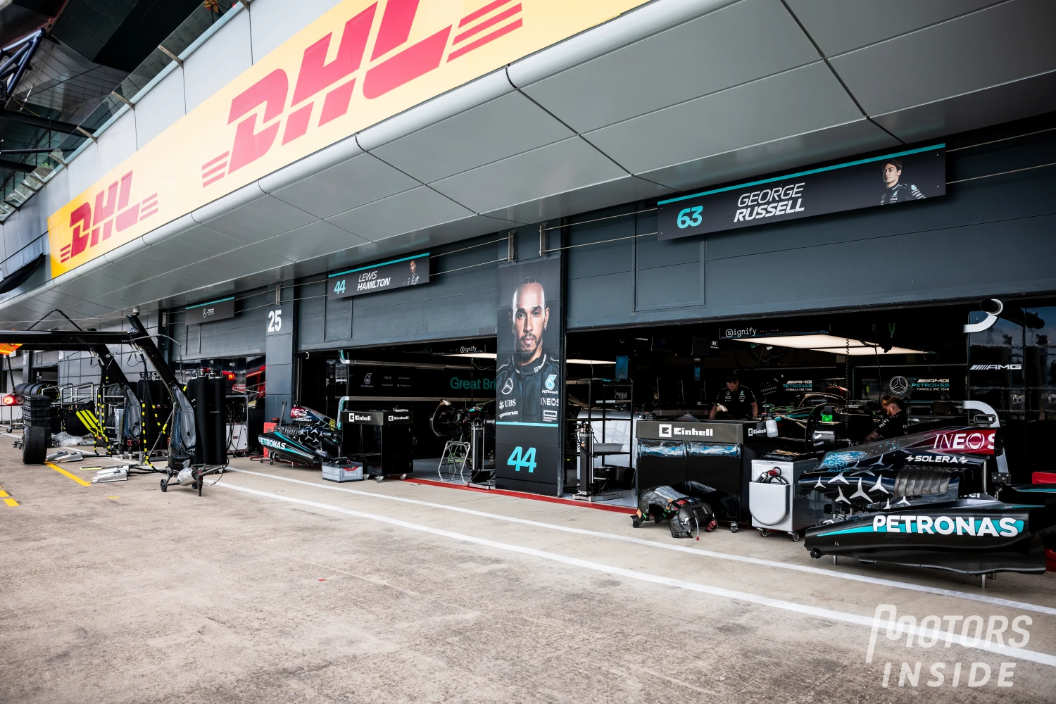 Mercedes, McLaren and Haas arrive with a lot of new features at Silverstone