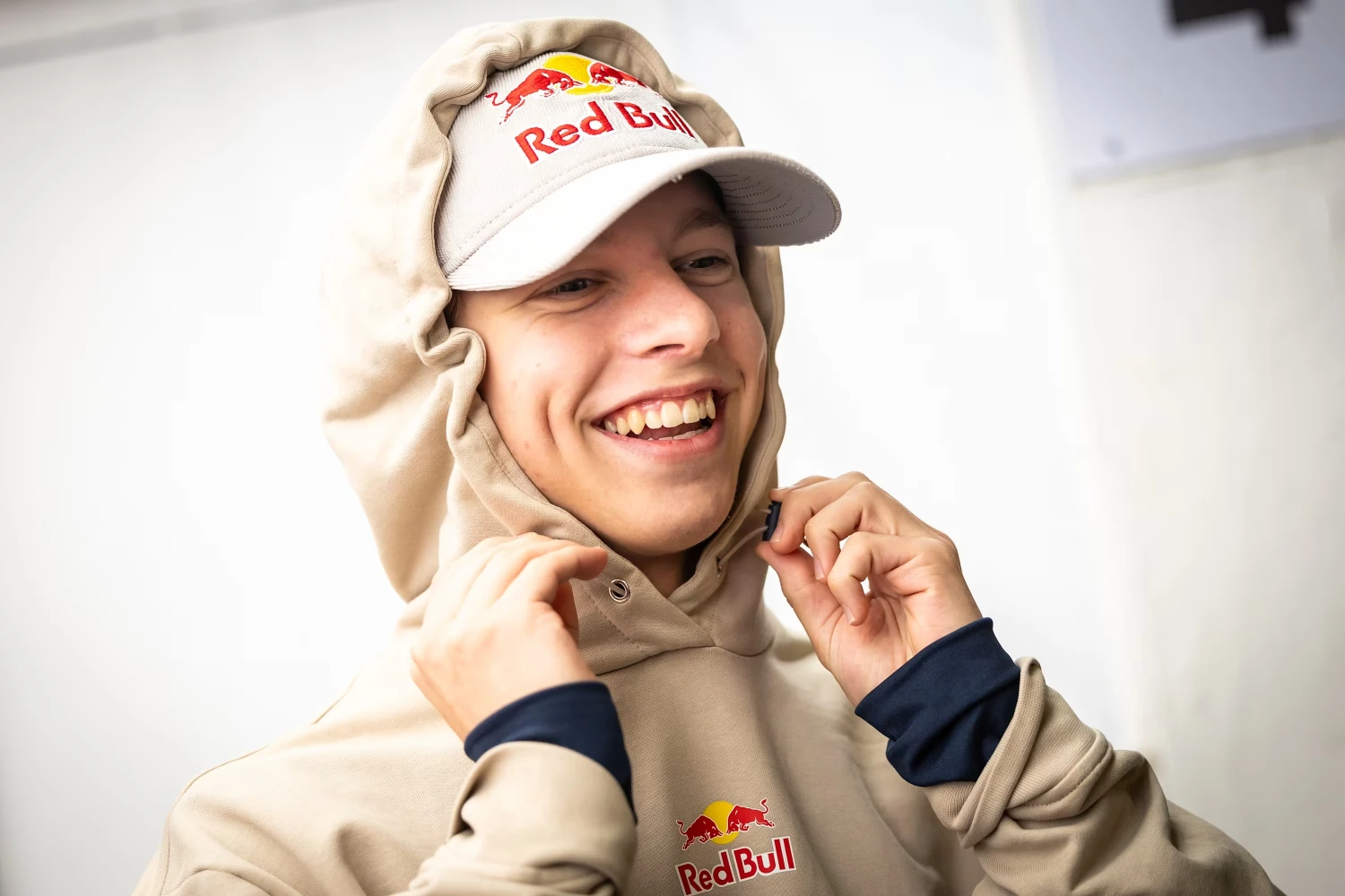 Oliver Goethe replaces Franco Colapinto at MP Motorsport