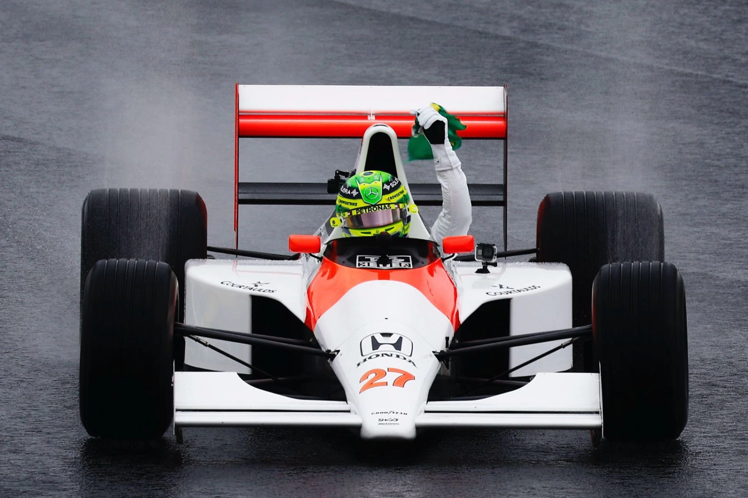 Lewis Hamilton on Senna: “The greatest honor of my career”
