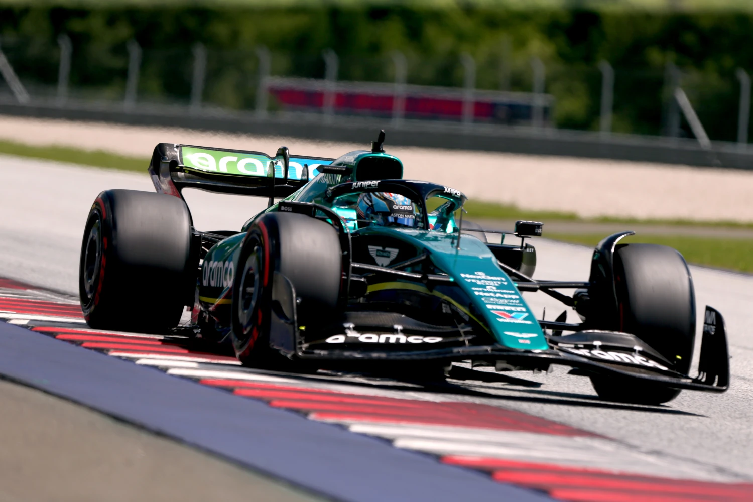 Alonso and Stroll at the wheel of the AMR23 in Barcelona this week