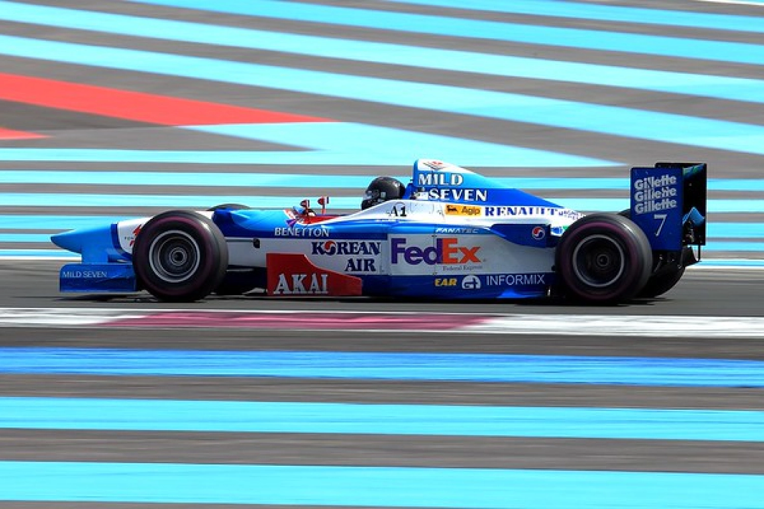 A return to V10 engines in Formula 1 soon?
