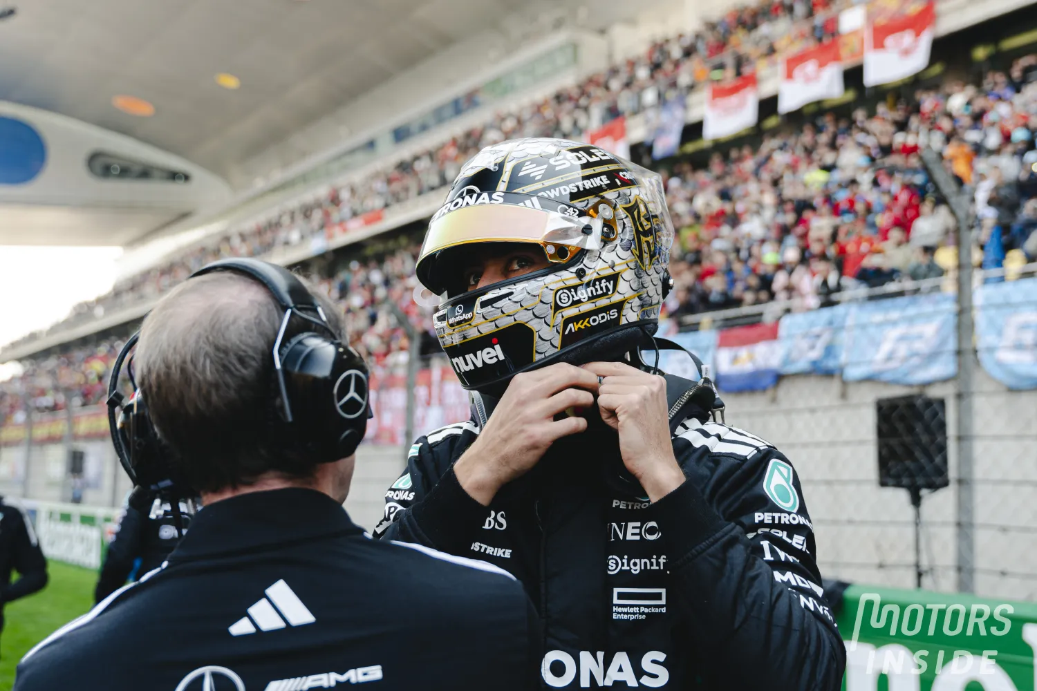 Great teamwork for the Mercedes in qualifying