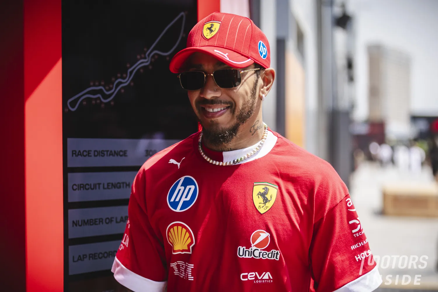 Hamilton escapes penalty after impeding Albon in FP2