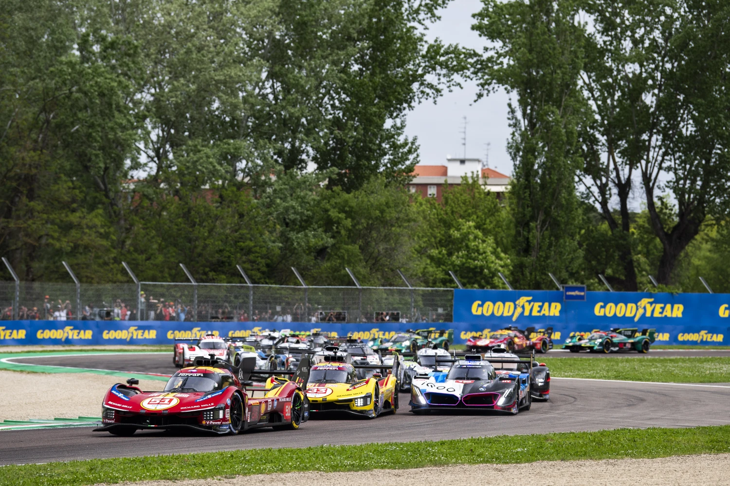 6 Heures d’Imola – H+2: Ferrari’s healthy ride continues