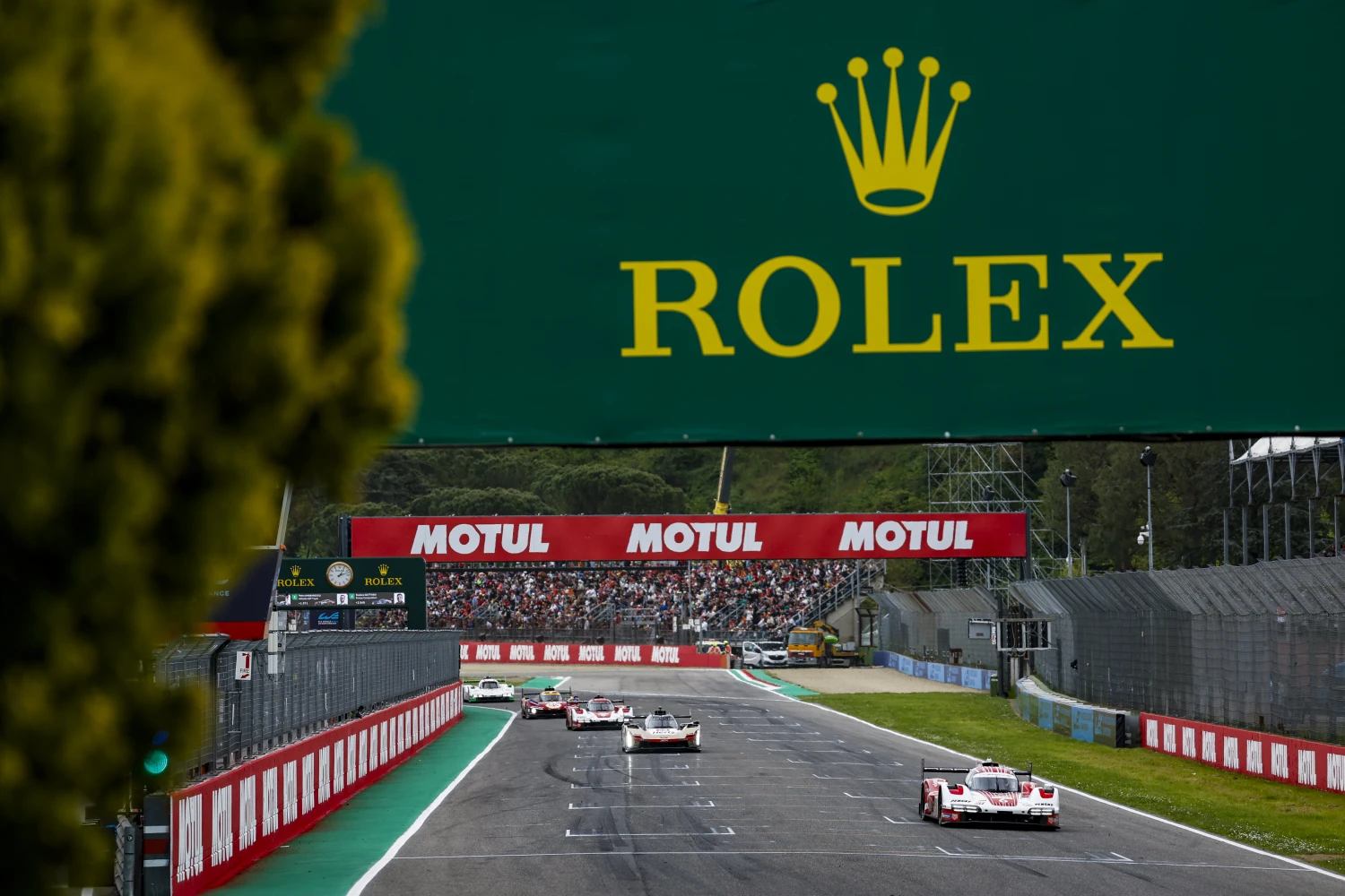 6 Hours of Imola – H+4: Porsche provisionally takes the lead