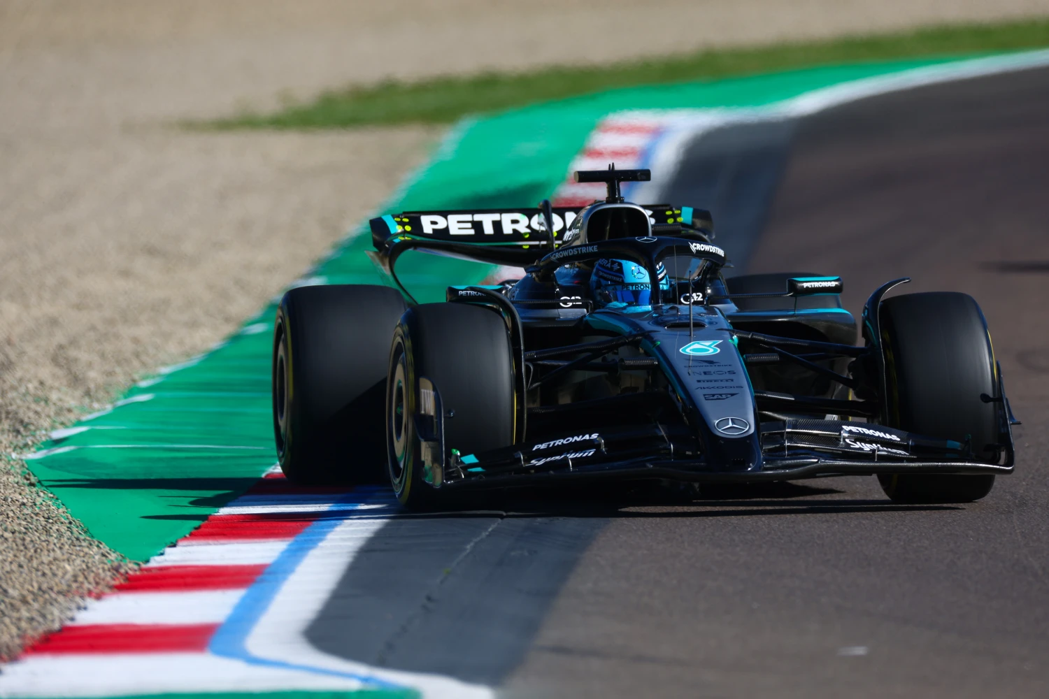 George Russell assumes Mercedes’ risky bet on tires at Silverstone: « We couldn’t play it safe »