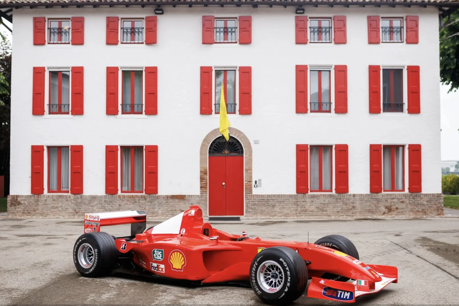Auction bids hot for Ferrari F2001