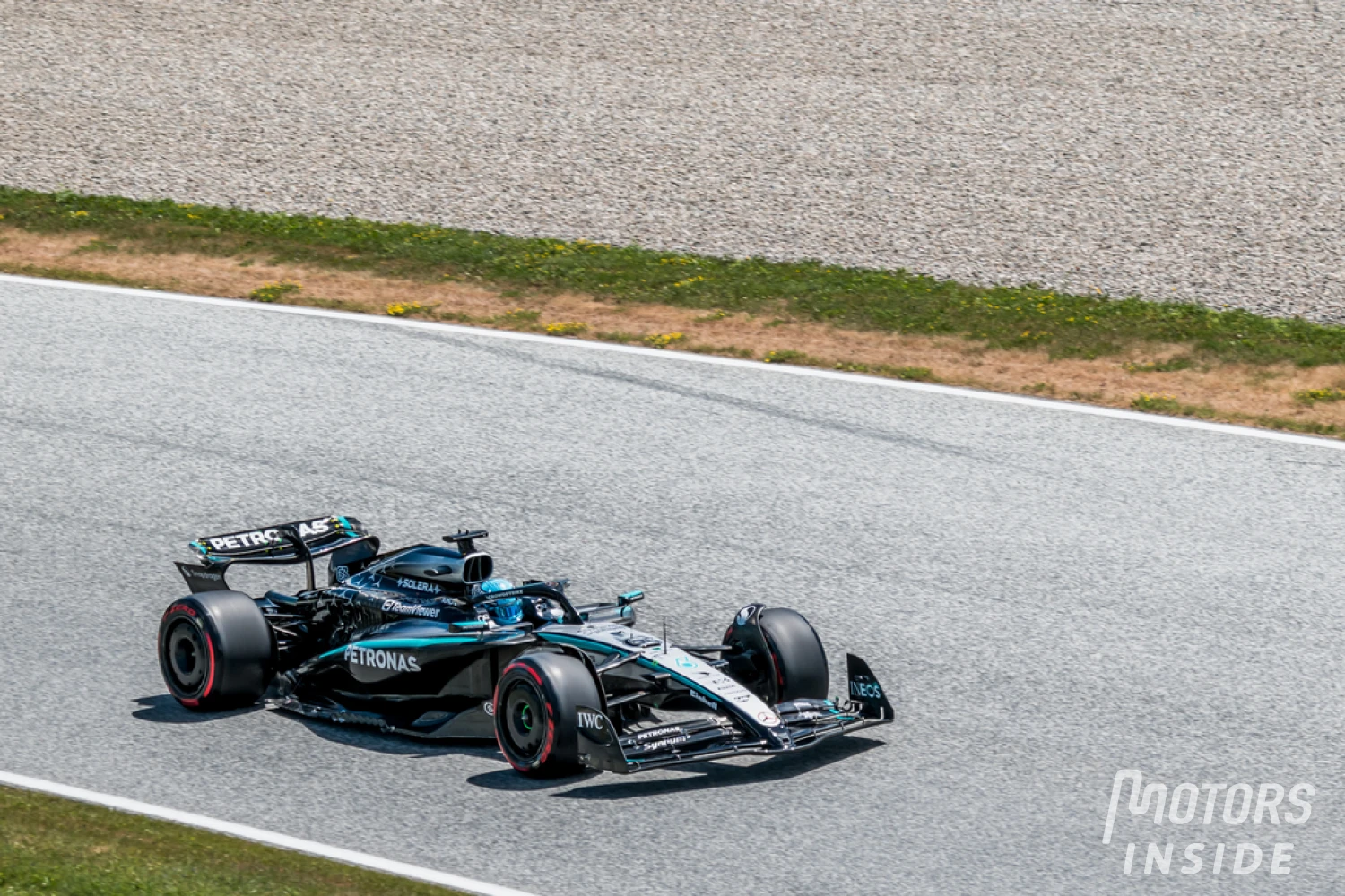 George Russell and Mercedes pinned for a dangerous garage exit