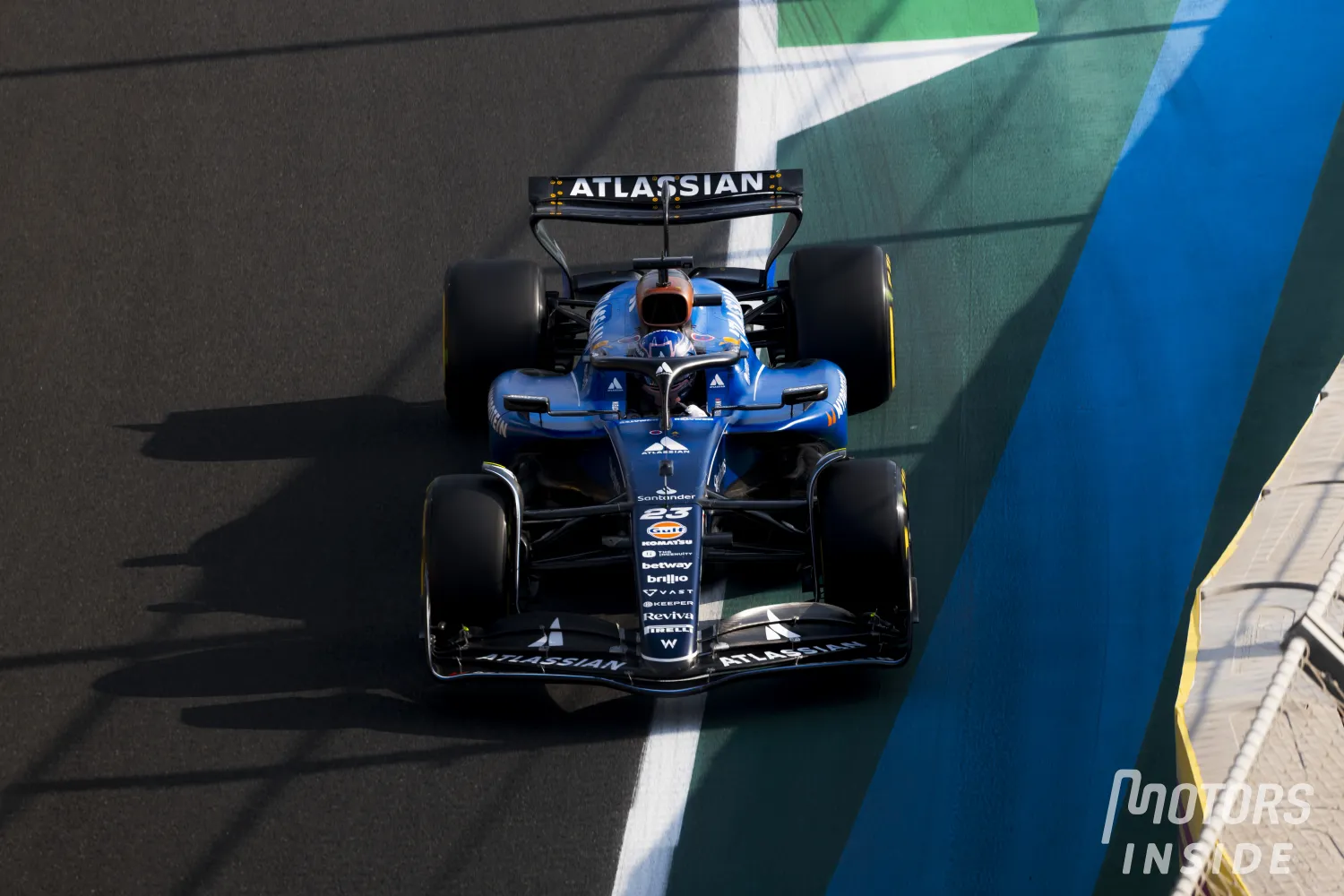 Albon back in the points at Silverstone, Sainz sinks into the frustration of a black season